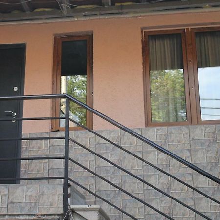 Family Apartament Apartman Tbiliszi Kültér fotó