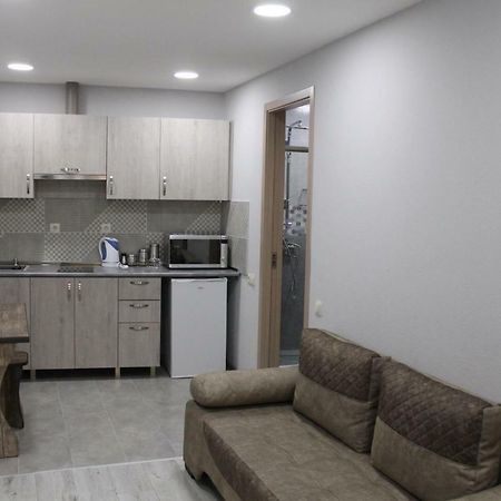 Family Apartament Apartman Tbiliszi Kültér fotó