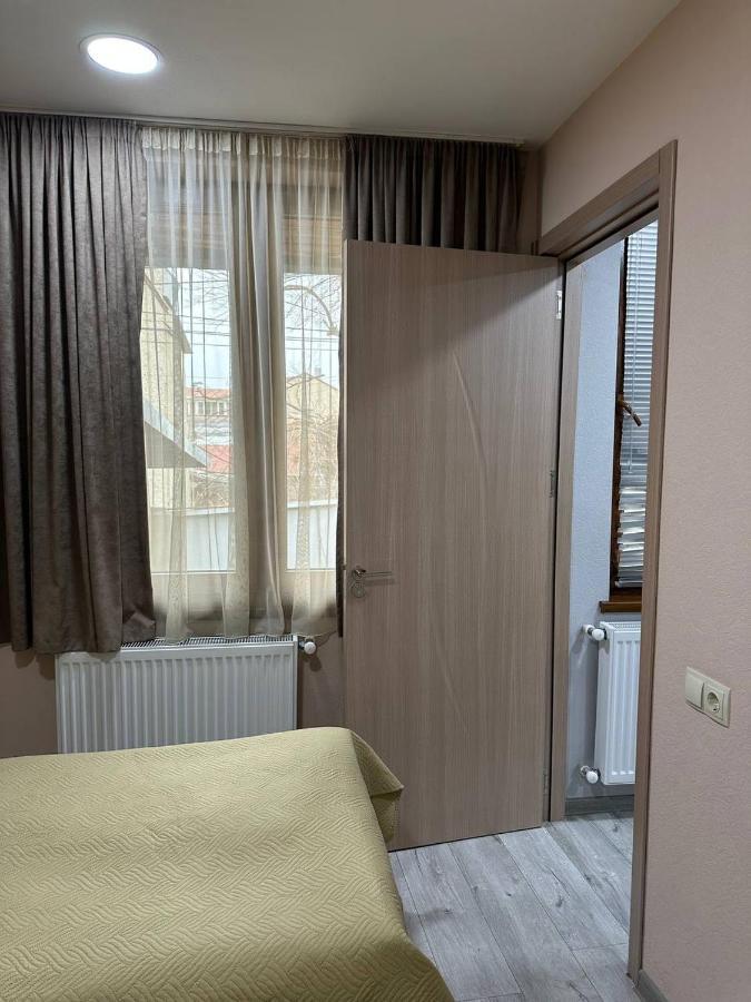 Family Apartament Apartman Tbiliszi Kültér fotó