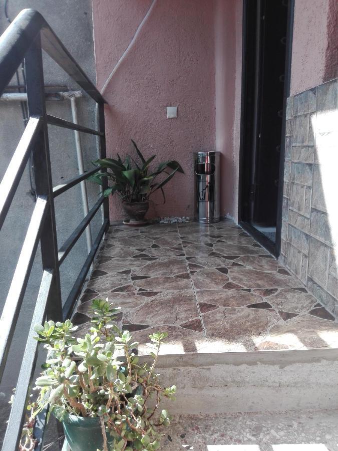 Family Apartament Apartman Tbiliszi Kültér fotó